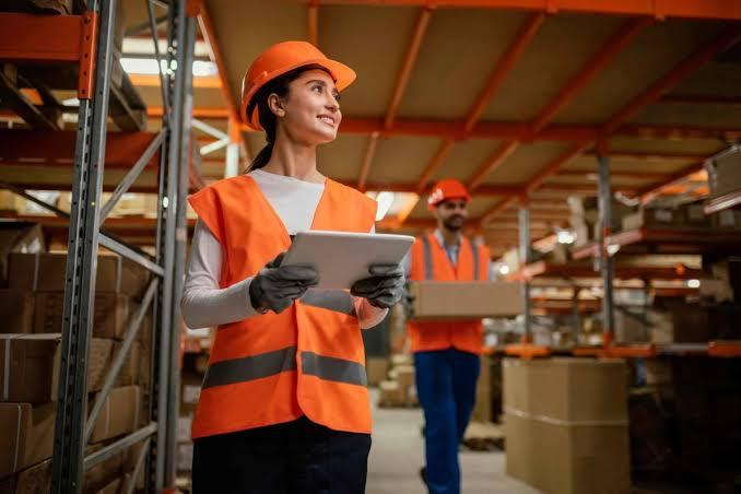 Warehouse & Logistics