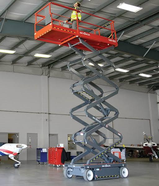 Scissor Lift Operator